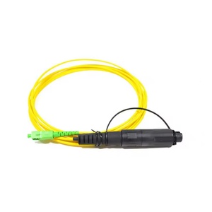 Soluciones de red de telecomunicaciones High Flex SC APC a SC APC simplex Cable de conexión de fibra con conector protector para estación base 5g