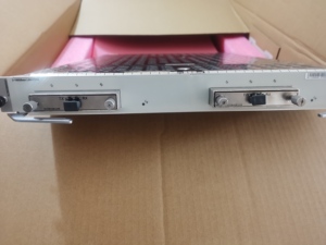 ใหม่และต้นฉบับ HW netengine 8000 M8การกำหนดค่าพื้นฐาน (รวมถึงแชสซี M8 netengine 8000, 2 * IPU-480-BN, 2 * AC Power)NE8000 M8 - Product Image 5