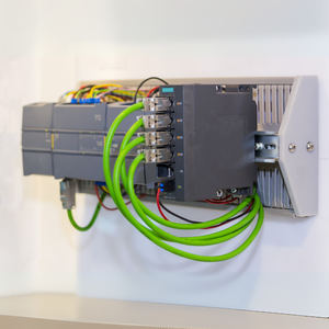 Controlador PLC PAC multiprotocolo para Automatización Distribuida para TCP/IP Modbus CAN Bus para programación de PLC Control Industrial - Product Image 1