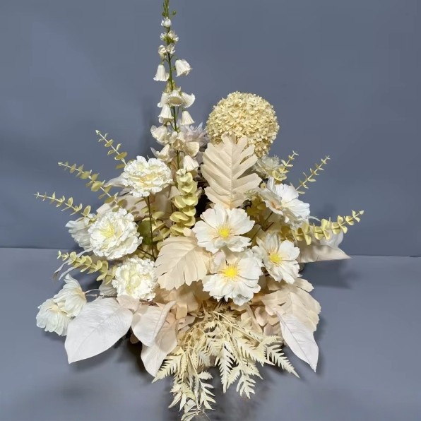 Champagne-colored lily of the valley pathway flowers