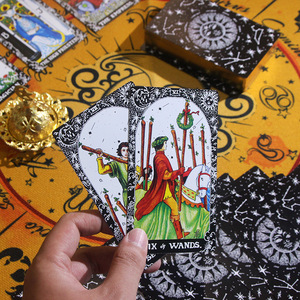 Новый высококачественный мультяшный железный ящик, 12*7 см, английская версия, карты Таро из фольги, горячая штамповка, игральные карты из ПВХ - Product Image 3