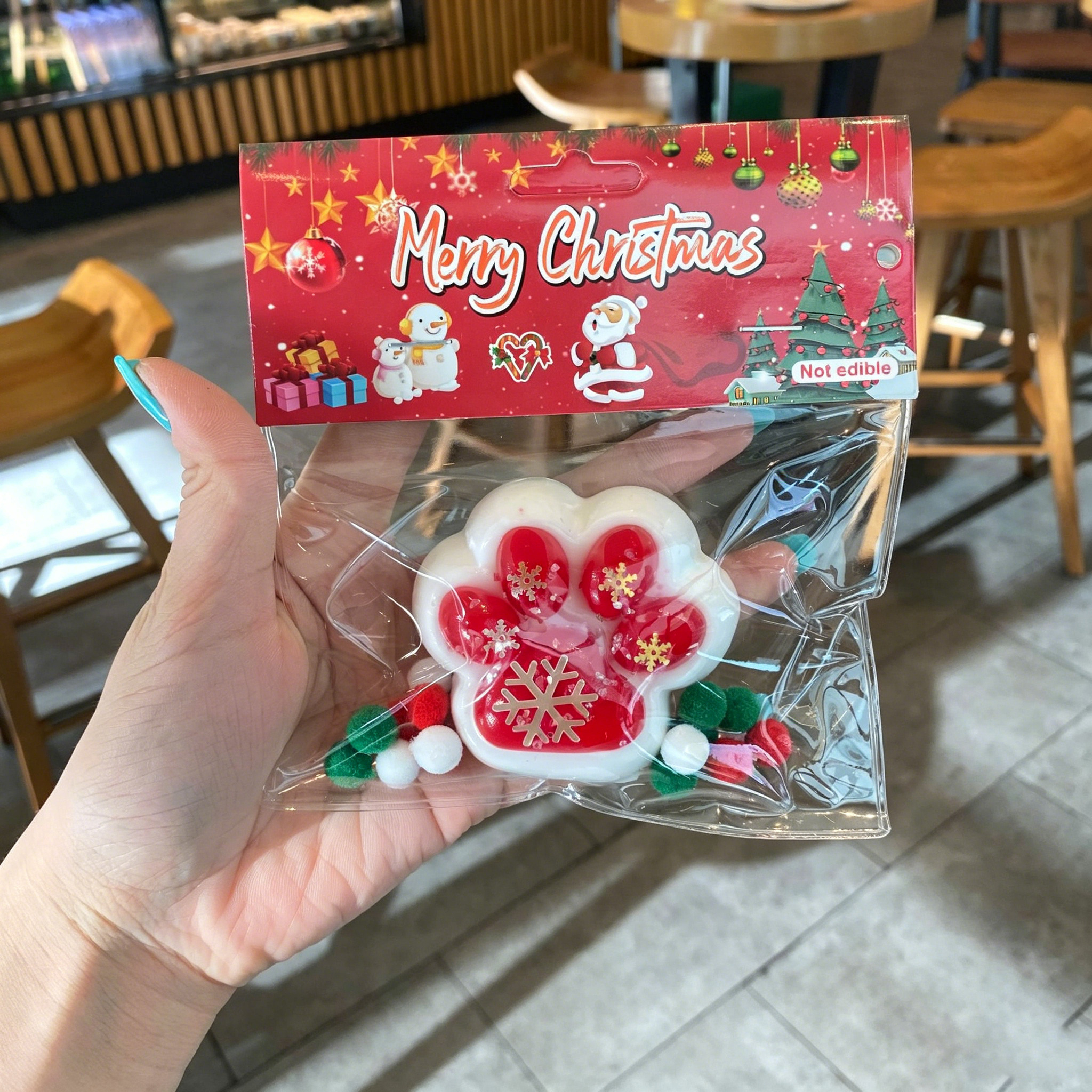 Patte de chat de Noël (base blanche, détail rouge)
