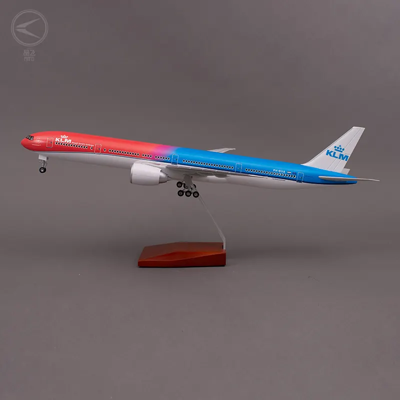 Airairplanch-Boeing777-300er KLM de plástico, modelo de avión a escala 1/157, tamaño de dibujo coloreado, 47cm, pintura a Color, estilo guay