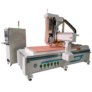 Enrutador CNC multifuncional de 4x8 pies, máquina de carpintería, enrutador de trabajo de madera ATC para fabricación y tallado de PVC acrílico con Sensor de herramienta - Product Image 1