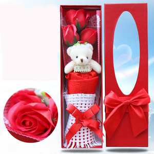 זרי De Fleurs קטיפה דוב 3 ורדים סבון פרחי יד פרחי סבון
