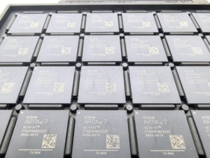 XC7A15T-1FTG256C tek çipli mikro denetleyici programlanabilir mantık cihazı CPLD FPGA entegre devre