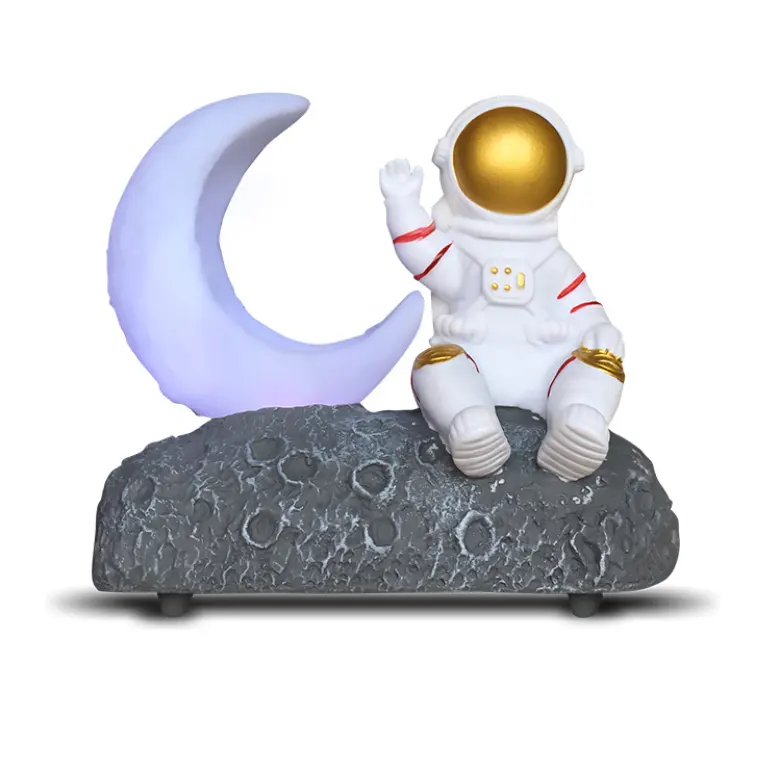 Yaratıcı Robot oyuncak Spaceman Robot astronot heykelcik ay tasarım Subwoofer kablosuz hoparlör gece lambası ile iyi ses