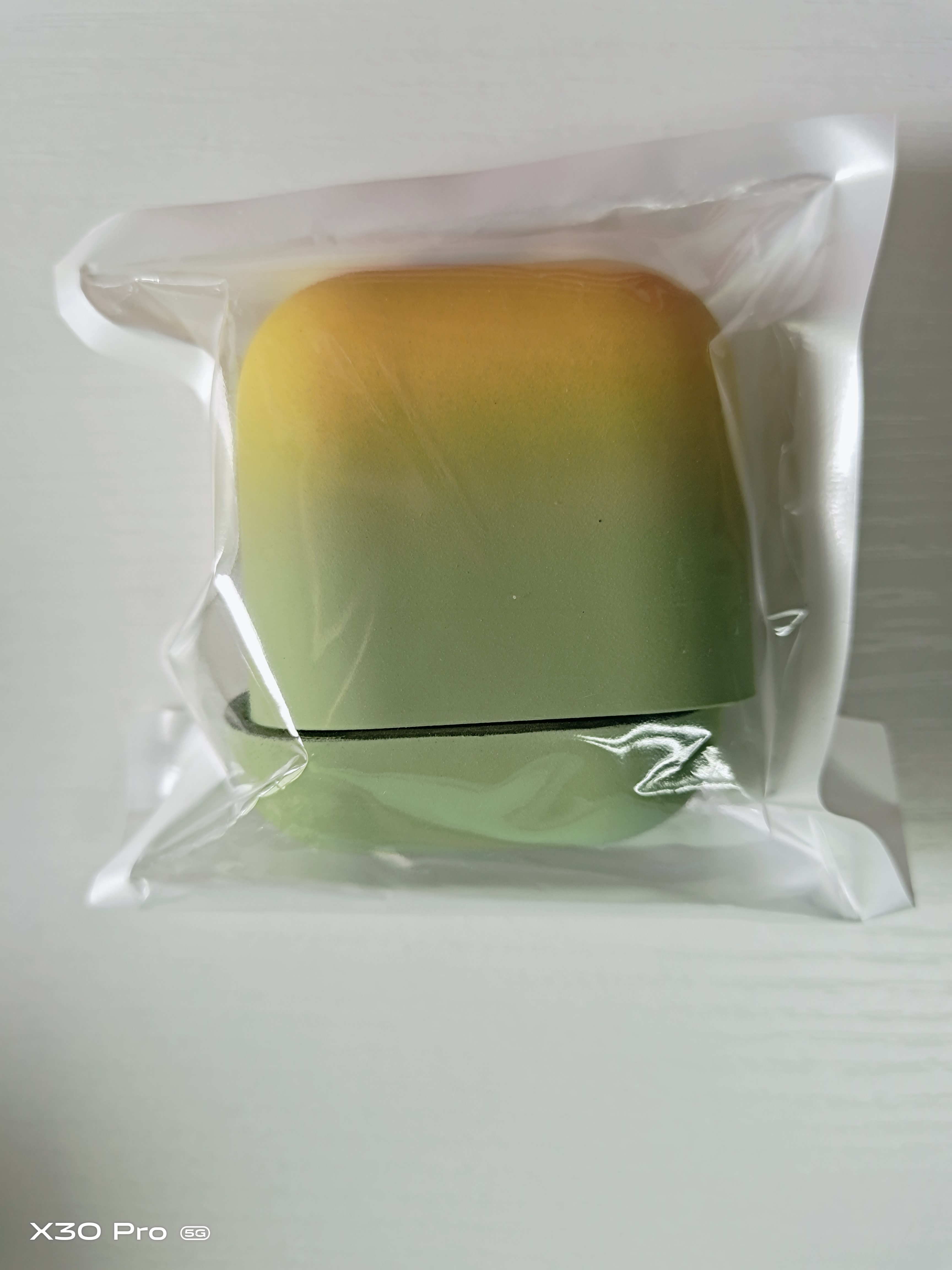 Jaune + menthe pour airpods 1/2
