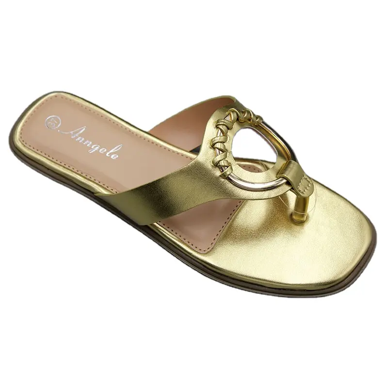 Chinelos de verão 2024 de fundo plano dourado com plataforma vazada, chinelos macios e confortáveis, sandálias femininas