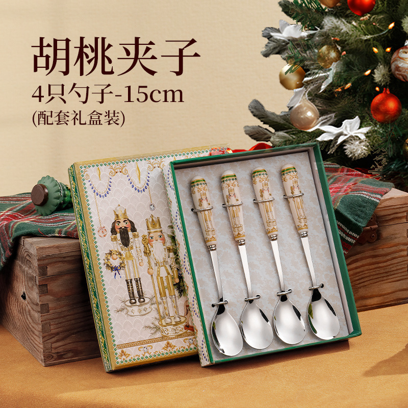4 spoons: nutcracker, gift box set