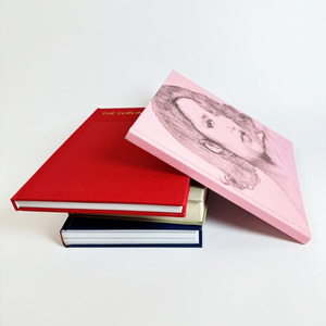 หนังสือขอบหนังสือพ่นสำหรับผู้เขียนผู้จัดพิมพ์หนังสือรุ่นพิเศษคุณภาพการพิมพ์แบบกำหนดเอง - Product Image 1