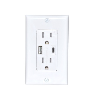 115*70 AC 110-240v DC 5V 2.1A USB高级金属PC材料电器插座厂家供应