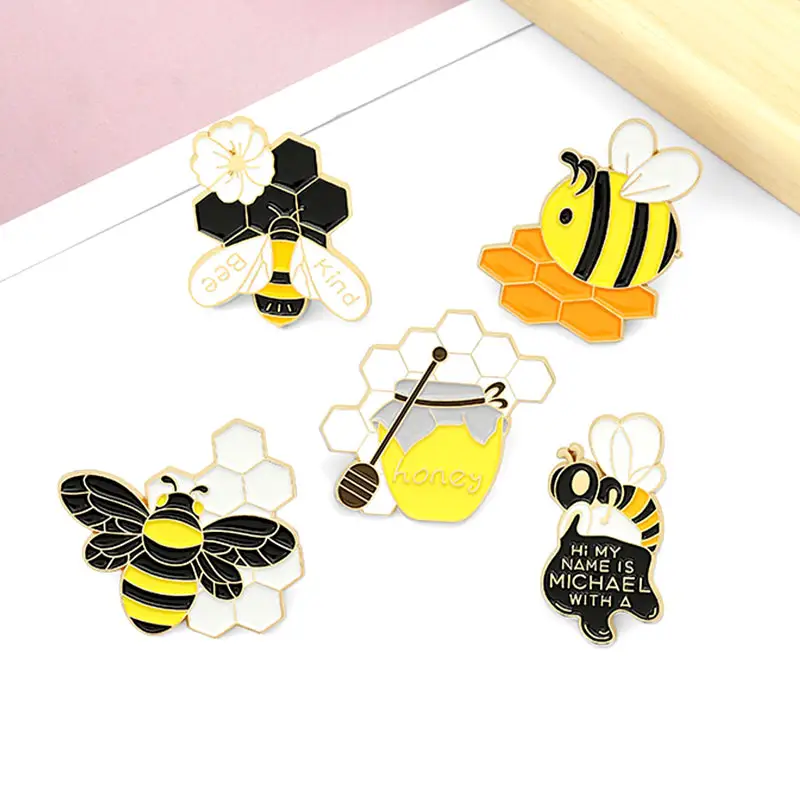 Venta al por mayor a granel personalizado lindo animal broche solapa pin insignia metal dibujos animados tipo esmalte abeja PIN para ropa