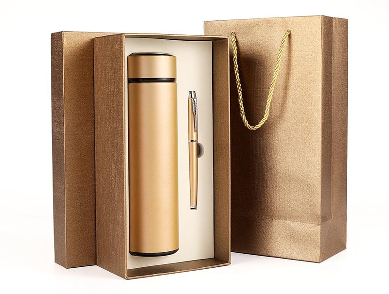Gold with Thermos mug