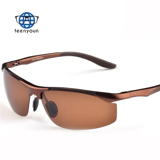 Teenyoun 2024 UV400 occhiali da sole polarizzati classici da uomo nero argento tonalità lenti grigie occhiali all'ingrosso