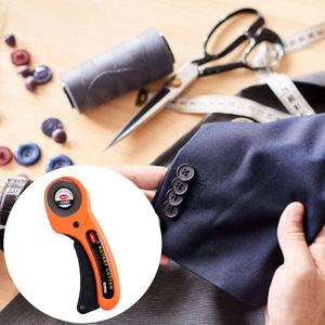 Yüksek kaliteli 45MM Patchwork ocak kesme tekerleği kesici manuel yuvarlak kesme aletleri giyim kesme makinası - Product Image 4