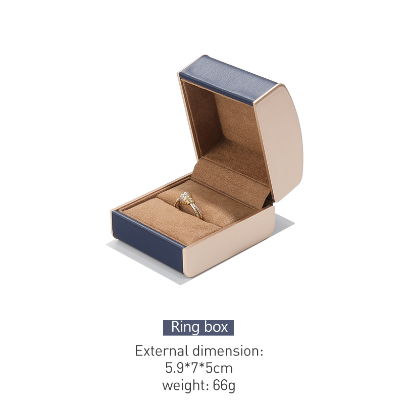 Bleu boîte de bague