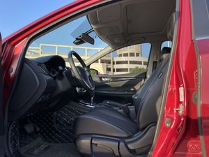 Nissan Tiida 1.6L中古車ナバラ中古車 - Product Image 4