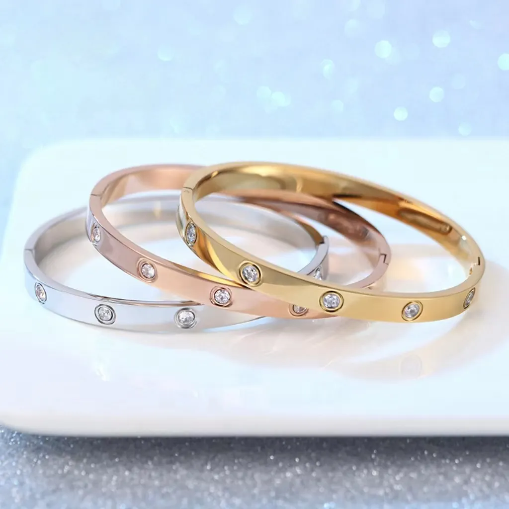 Bracciale dieci diamanti in acciaio al titanio con stella piena di diamanti in acciaio al titanio bracciale personalizzato in acciaio inossidabile