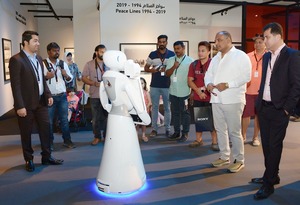 Robot di servizio intelligente programmabile AI per la soluzione Photobooth - Product Image 2