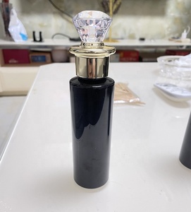 旅行尺寸100毫升黑色塑料碳粉瓶空分配器容器，带金钻石螺帽，用于卸妆血清