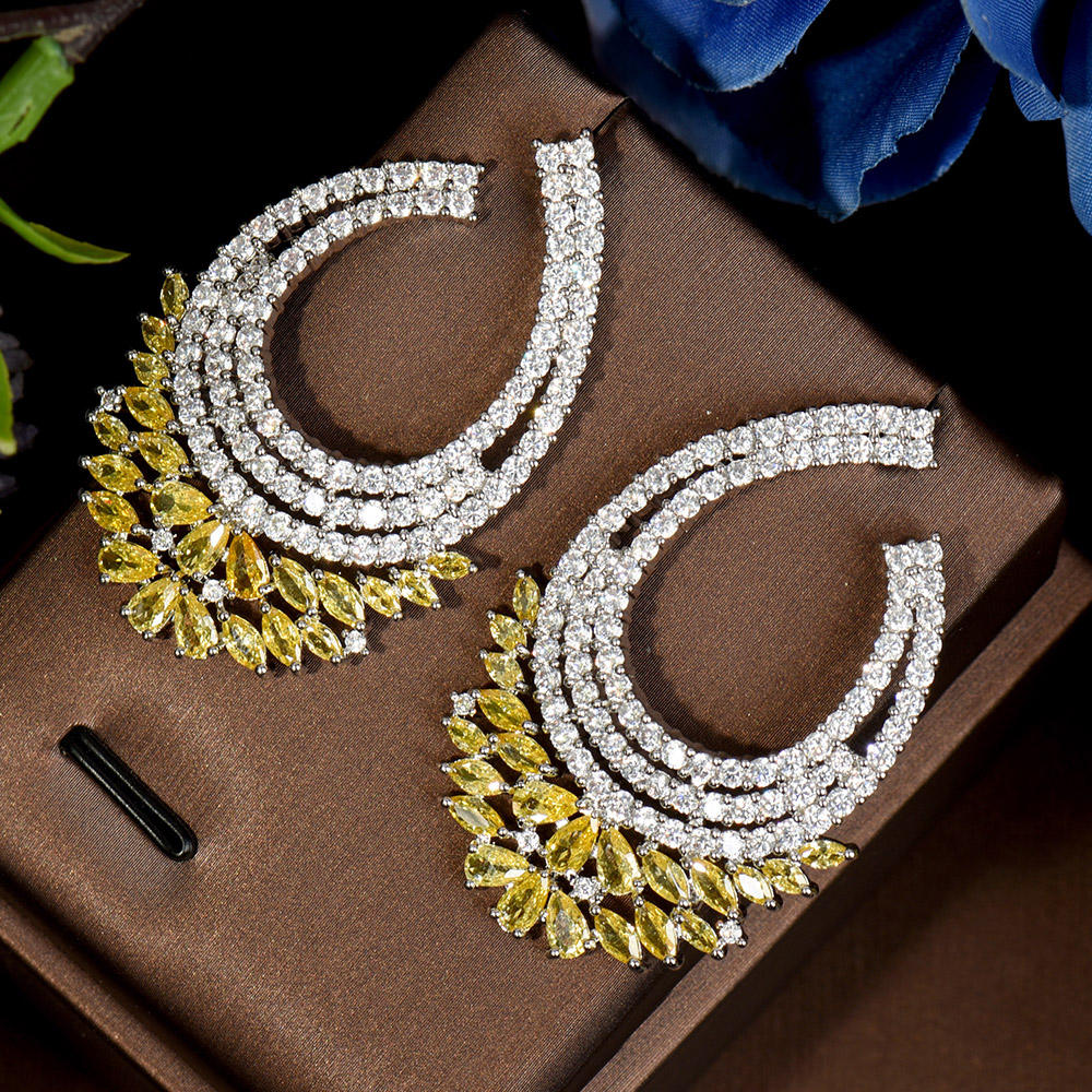 สีเหลือง