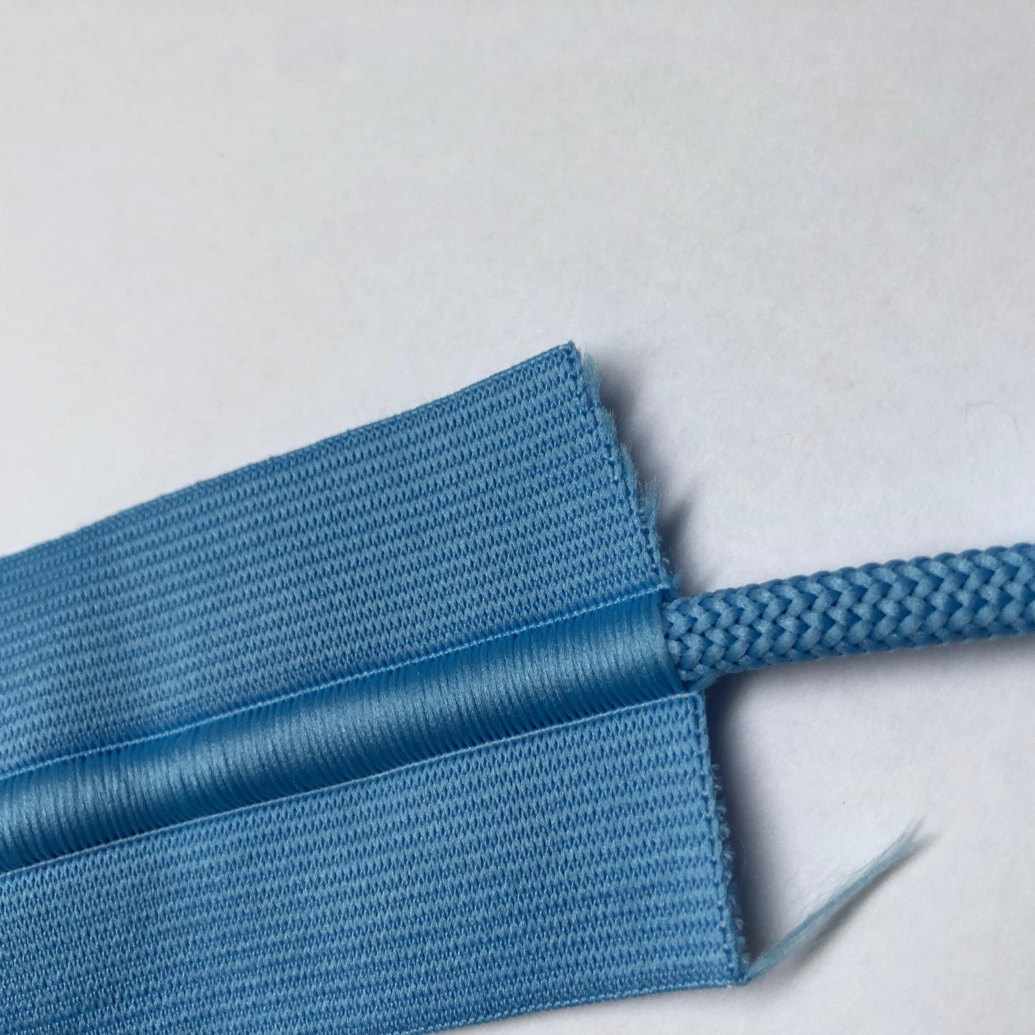 Tein-au-match, couleur solide