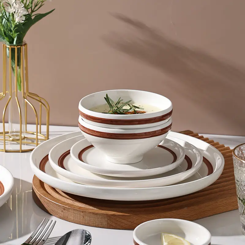 Set di stoviglie dipinte a mano in ceramica in stile minimalista moderno, stoviglie per piatti creativi in ceramica