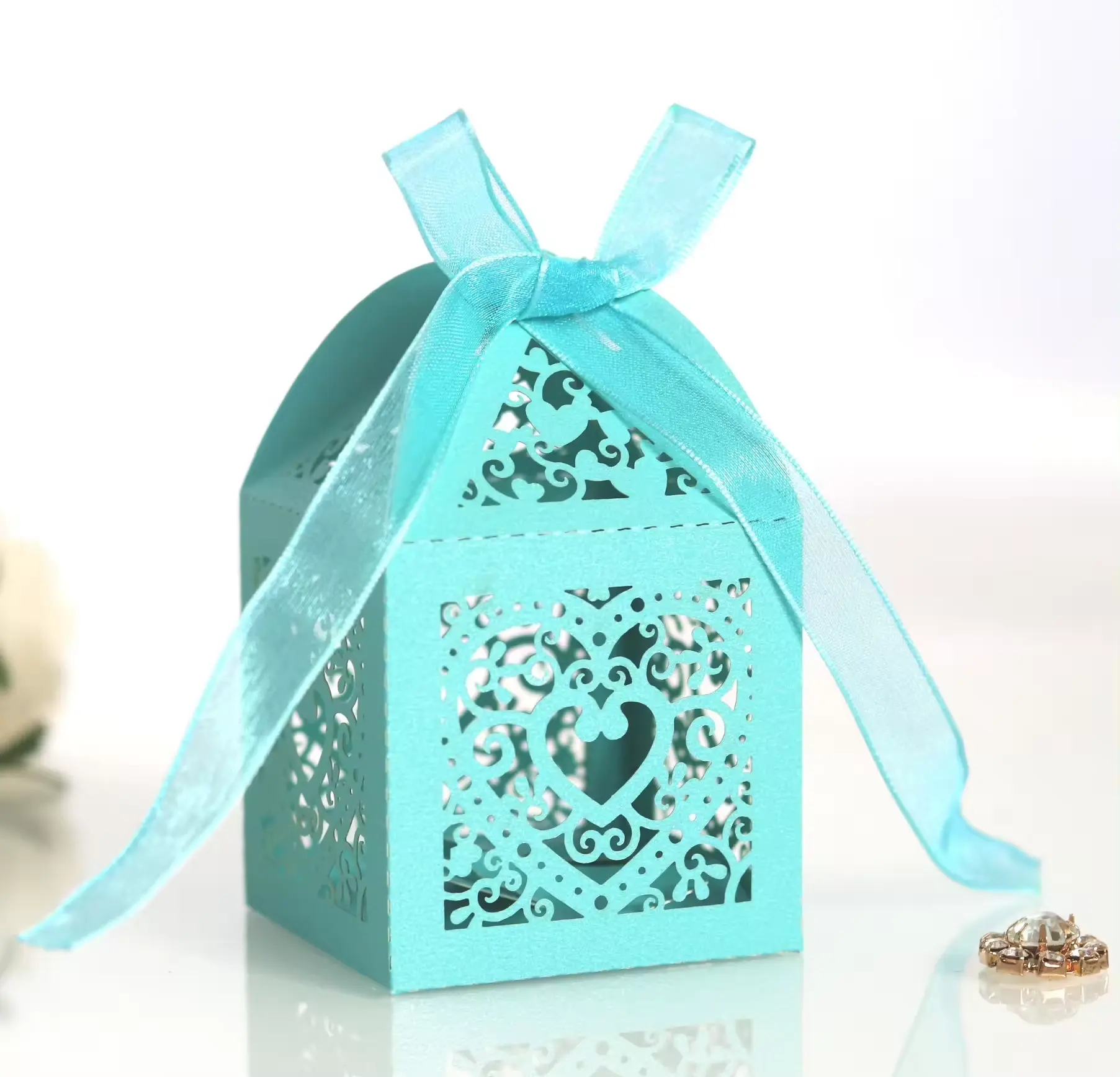 Pacote de atacado de fábrica caixa de papel pequena personalizada para doces e doces de casamento caixa de doces para presente