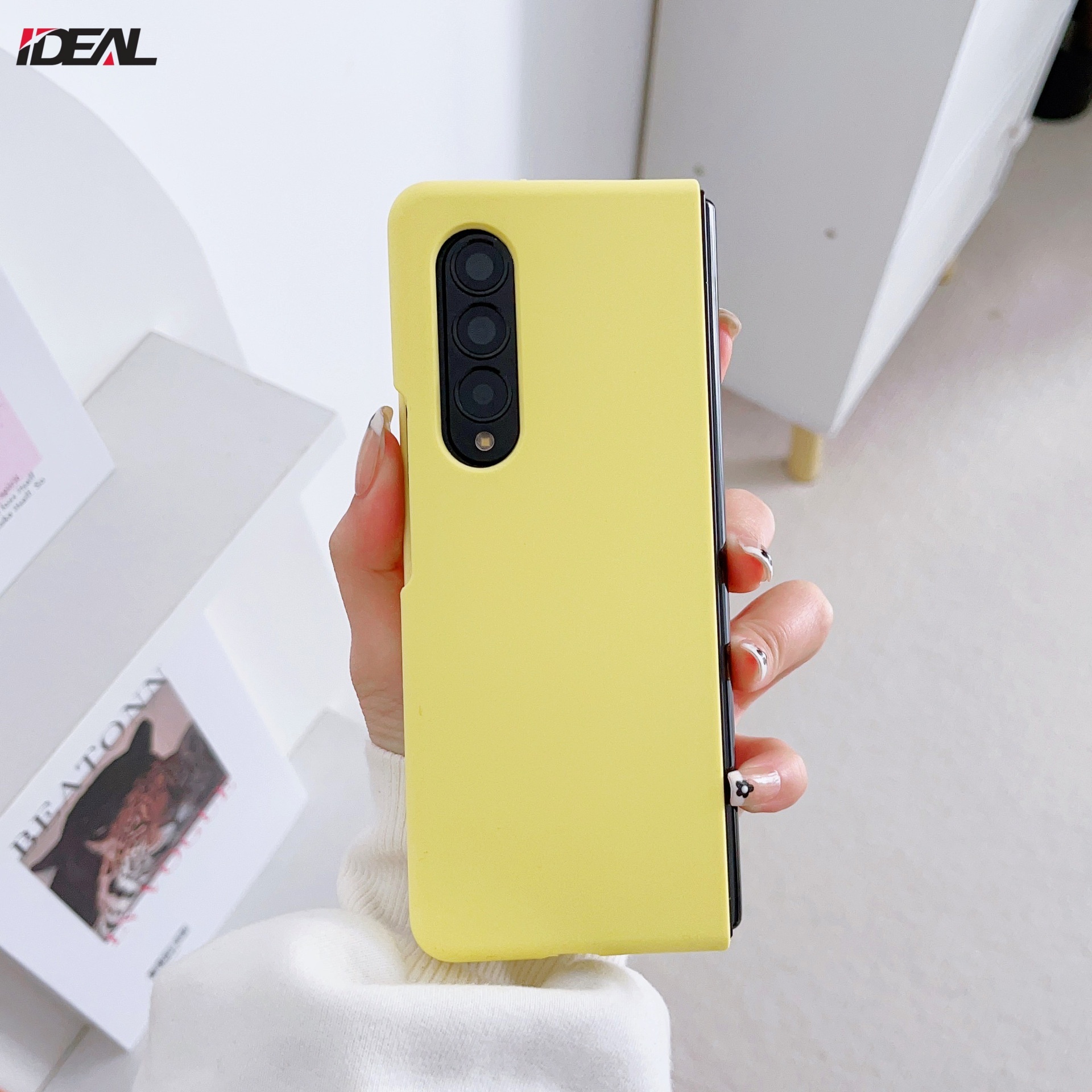 Jaune