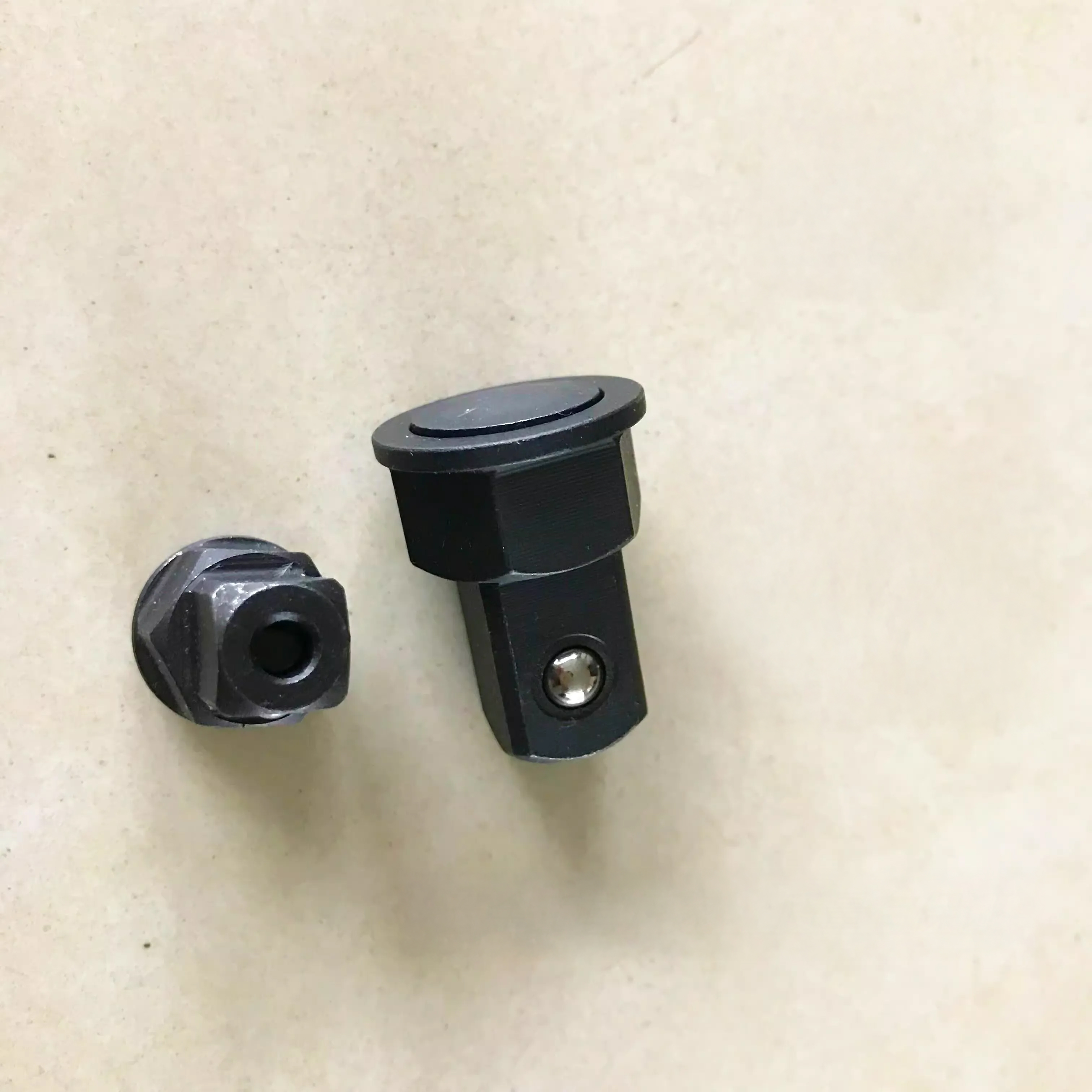 Adaptateur noir pour entraînement 3/8"
