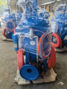 <strong>Hot</strong> Sale Portable Sand <strong>Blasting</strong> Machine for Marine Rust Removal