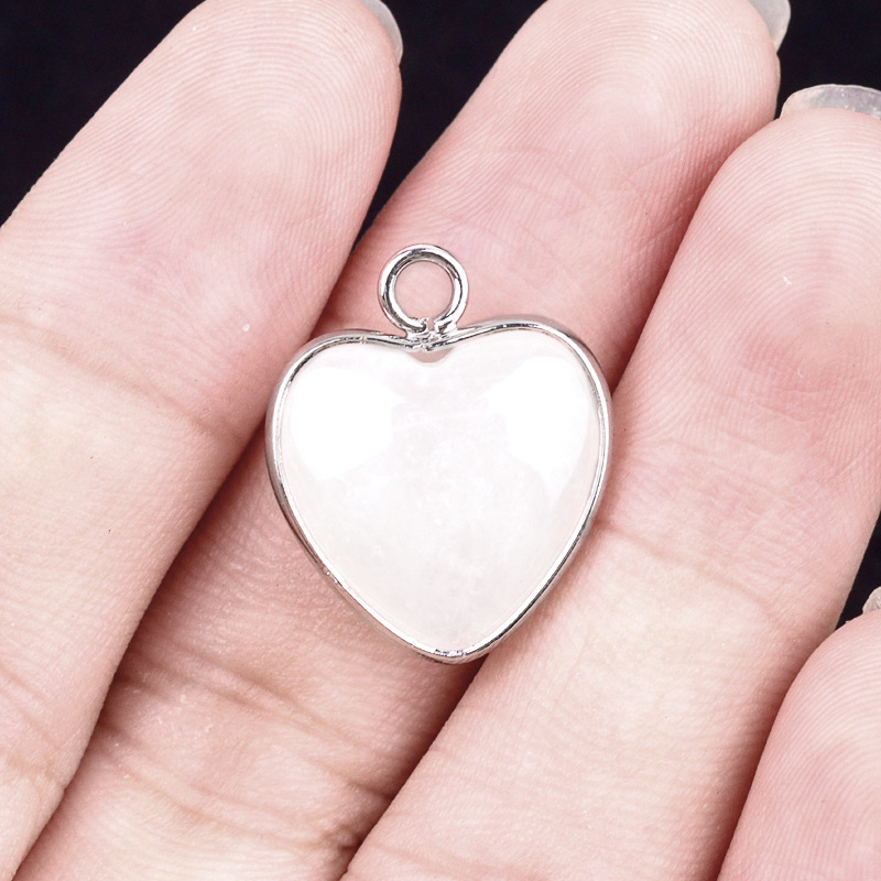 Pendentif unique en jade blanc (argent)