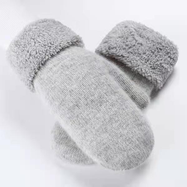 Light gray fur bag cover