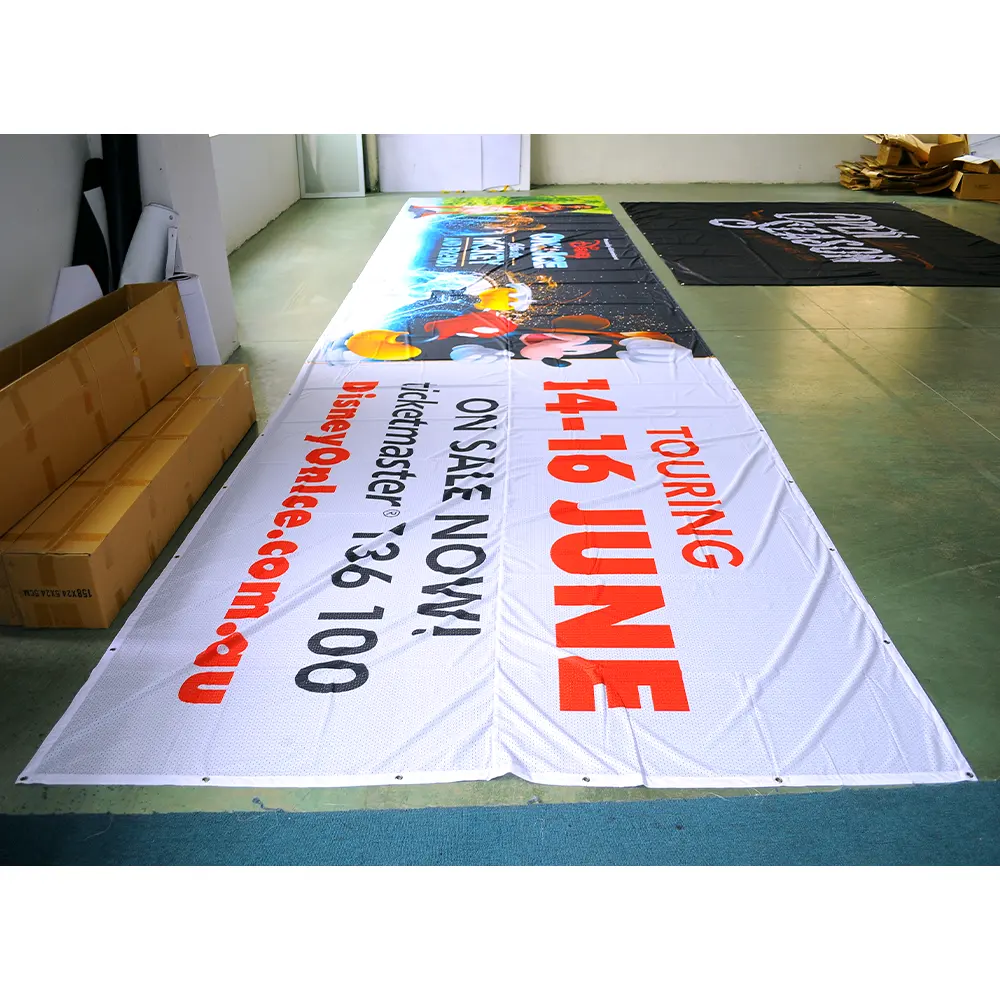 Bannière de maille de polyester de tissu de drapeau de barrière d'impression de publicité de promotion extérieure bon marché