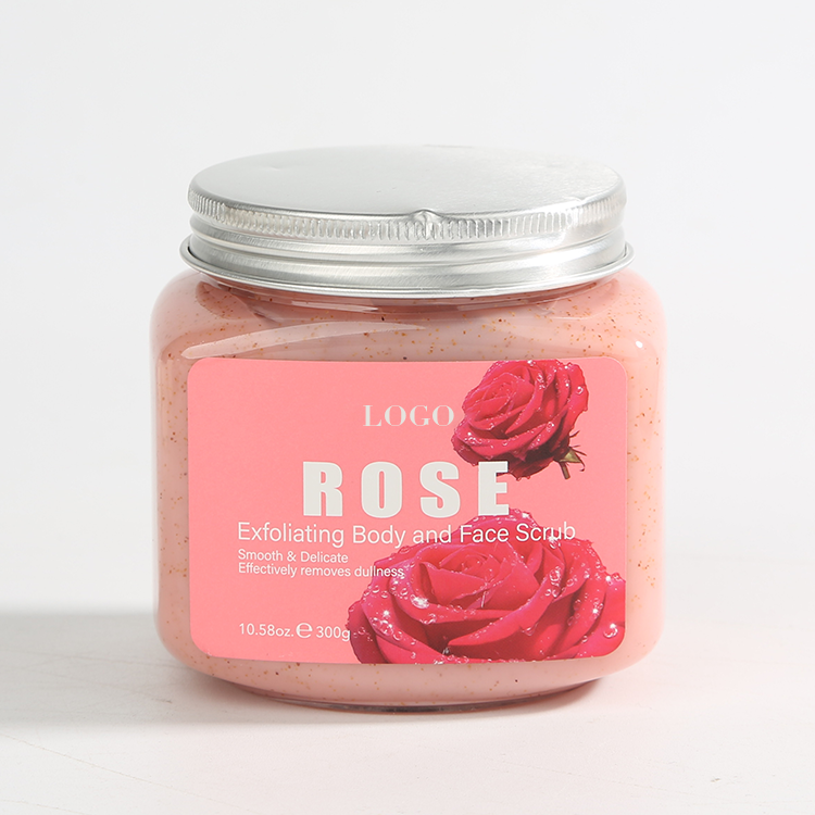 Gommage exfoliant pour le corps et le visage à l'aloès