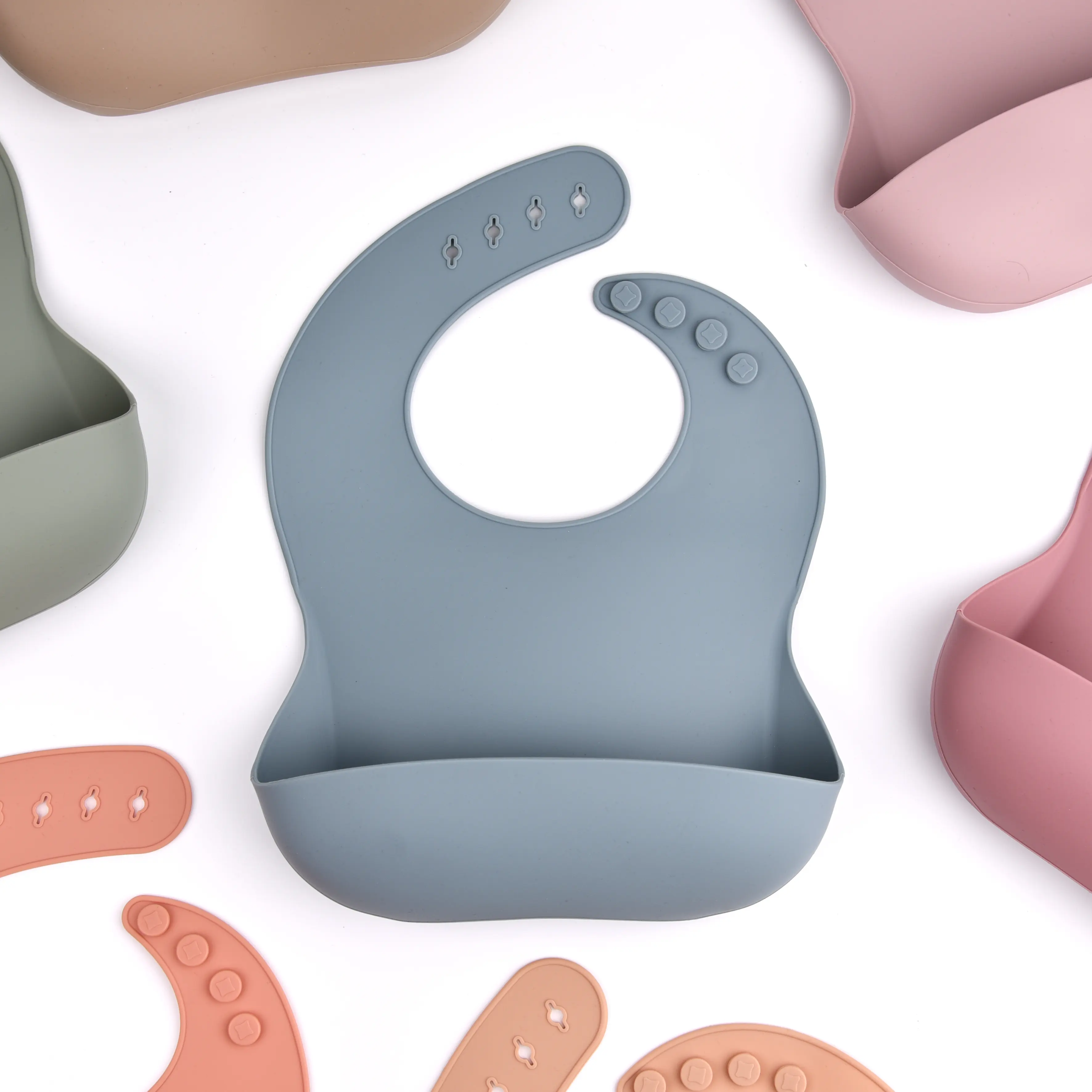 Vente en gros YLA Bavoir en silicone de qualité alimentaire sans Bpa pour bébé Bavoir en silicone pour bébé Bavoirs en silicone