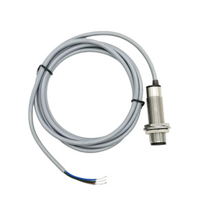 Sensor fotoeléctrico de cilindro DGKJ M18, sensor de reflexión difusa de alto rendimiento, distancia ajustable de 0-30cm - Product Image 5