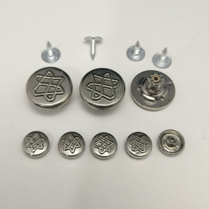 工厂服装配件定制浮雕复古标志图案服装金属纽扣牛仔牛仔裤纽扣铆钉 - Product Image 4