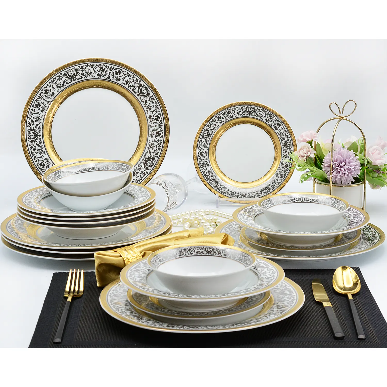 German gold rim table set customized Porcelain Dinner Sets plates sets dinnerware