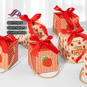 Luxurious <strong>Recycled</strong> Gift Box Personalized <strong>Name</strong> Printed 8*8*8CM Present Box for Vip Clients Paper Packaging Box - Product Image 1