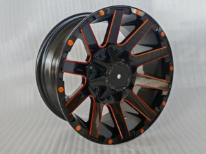 工厂批发越野汽车轮辋R15x7.0 PCD 6x139.7 4X4车轮，光泽黑色橙色口音，高光泽透明顶部涂层