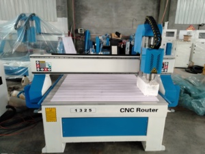 Fábrica de China, tres ejes, cuatro ejes, cinco ejes, 1325, enrutador CNC, mesas de bancos de carpintería - Product Image 4