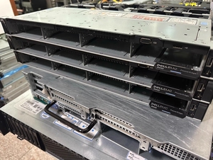 ใช้ R440แร็คเซิร์ฟเวอร์ที่มี4x 3.5 "HDD 16สล็อตหน่วยความจำกิกะบิต LAN H330 Pass-Through พร้อม - Product Image 2