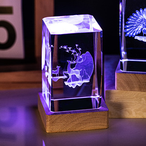 MH-TF0256 2024 mới ánh sáng ban đêm laser mặt trăng khối pha lê khối chặn giấy với ánh sáng bằng gỗ cơ sở - Product Image 3