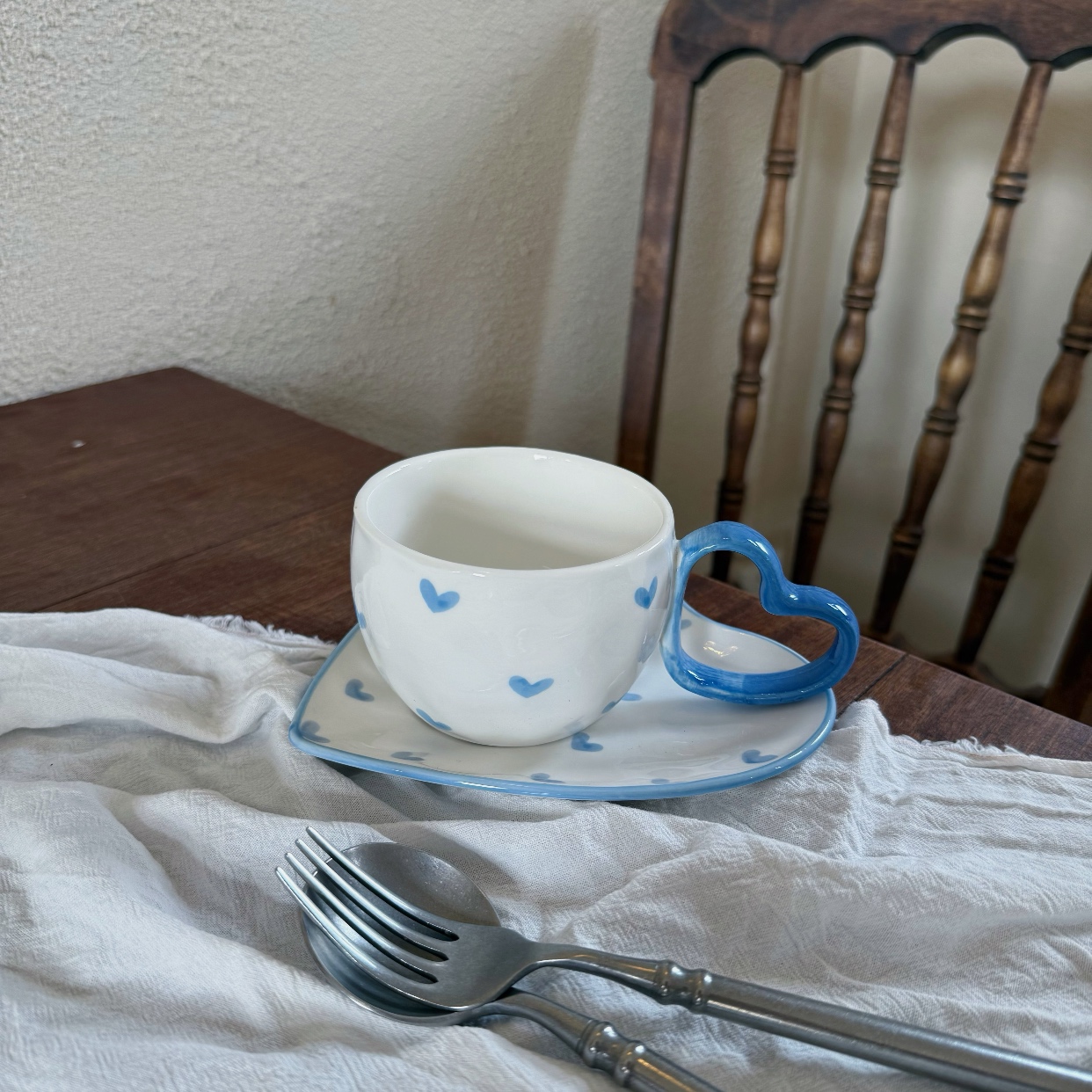 Blue Heart shape handle cup 280ml heart dish