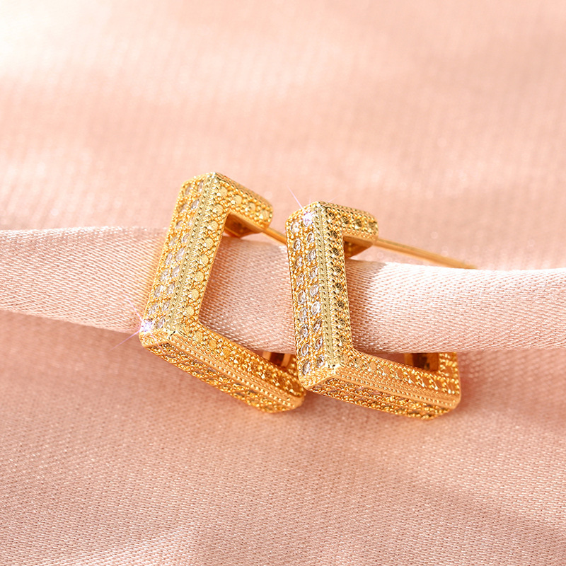 E3152 yellow gold