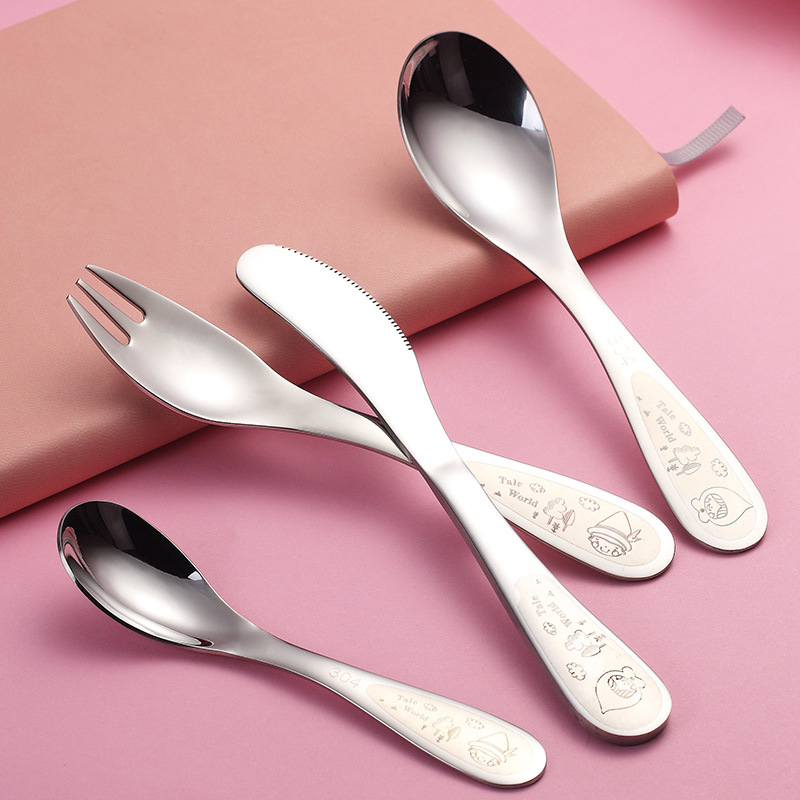 Ensemble de couverts de bébé