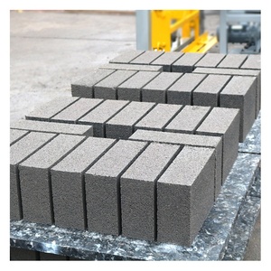 Máquina de bloques de Qtj4-18, maquinaria de fabricación de bloques de pavimentación totalmente automatizada - Product Image 2