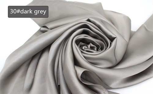 Gris foncé